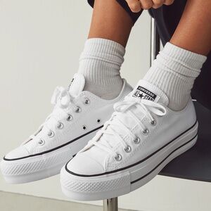 CONVERSE Classic Platform Chuck Taylor All Star Lift OX White Lace-Up Sneakers 8